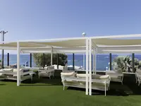 Taras wypoczynkowy z widokiem na morze Iberostar Grand Salome