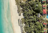 Widok z góry na kompleks Iberostar Origin Tainos i plażę