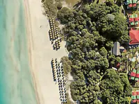 Widok z góry na kompleks Iberostar Origin Tainos i plażę
