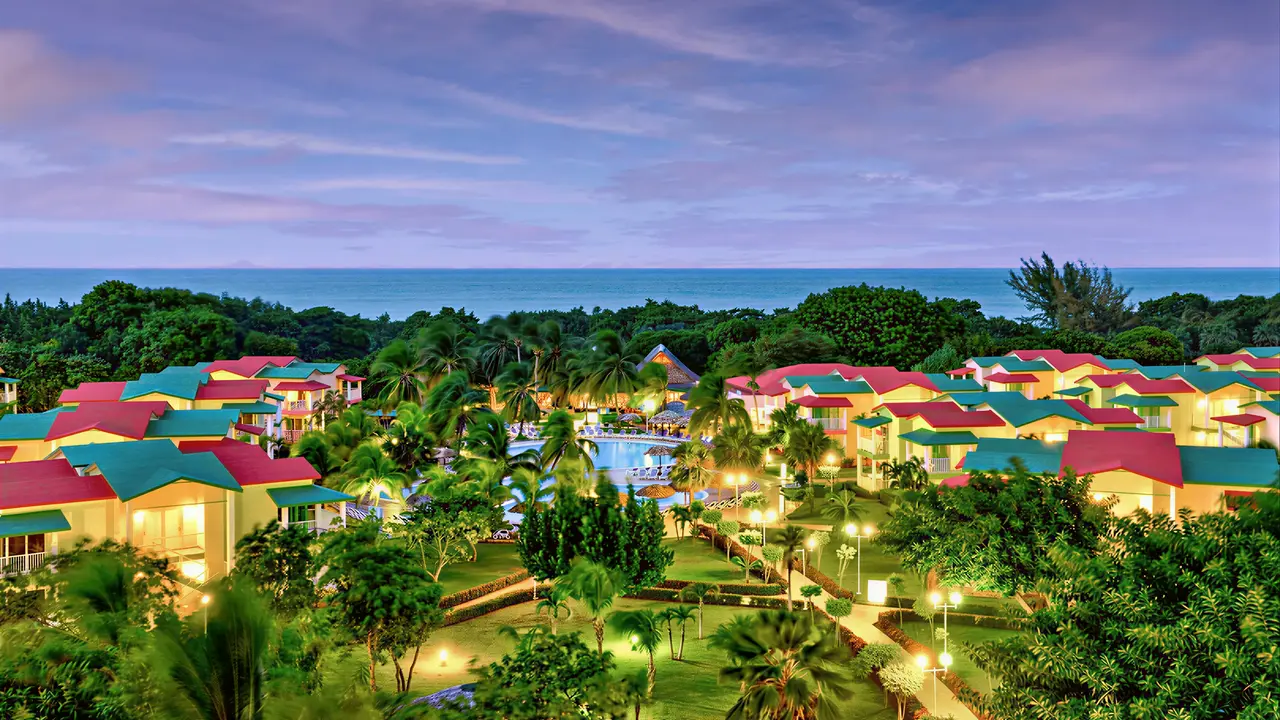 Widok na kompleks budynków Iberostar Origin Tainos z lotu ptaka