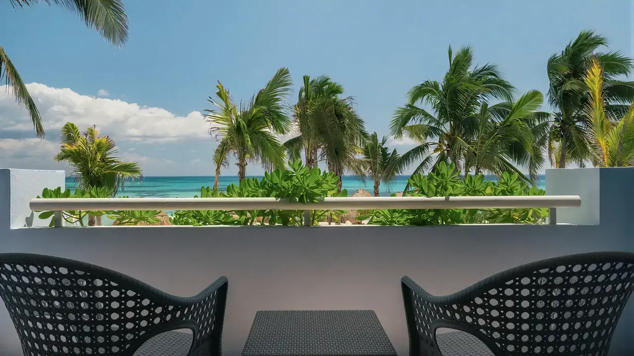 Balkon z widokiem na morze w Iberostar Paraiso Del Mar