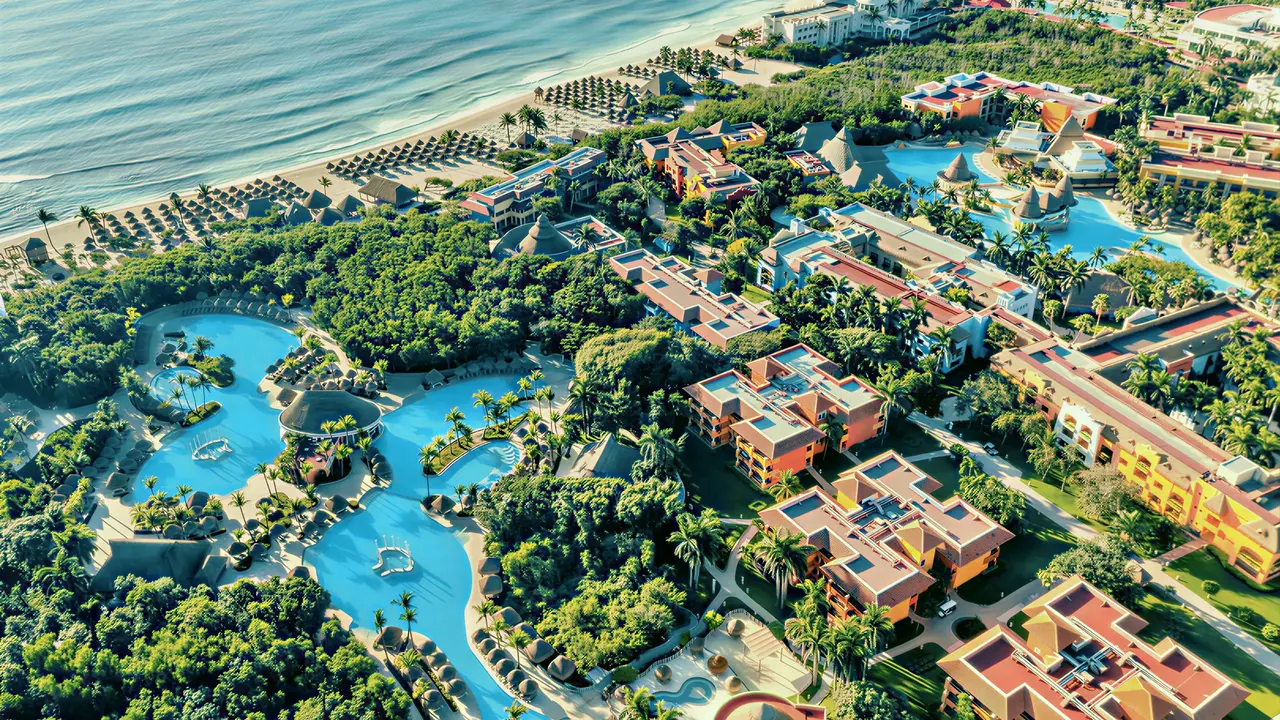 Widok z lotu ptaka na kompleks Iberostar Paraiso Del Mar