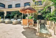 Zewnętrzny dziedziniec i architektura w Iberostar Paraiso Del Mar
