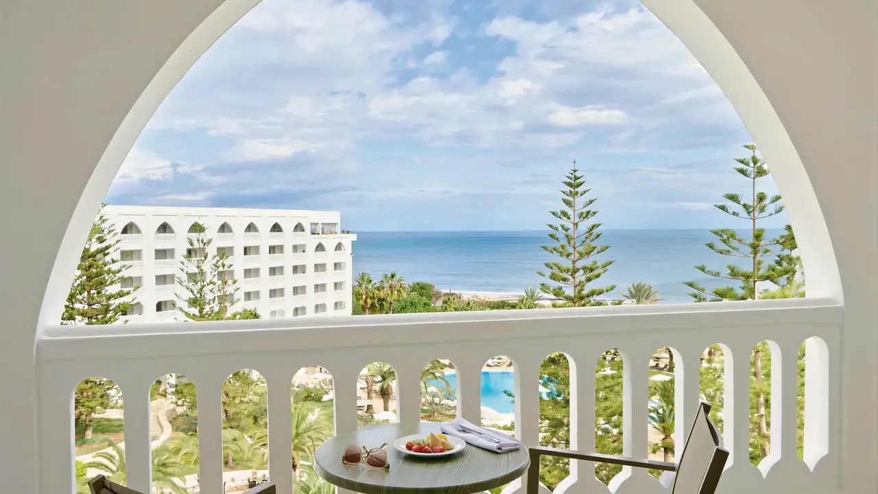 Balkon z widokiem na morze w Iberostar Selection Kantaoui Bay