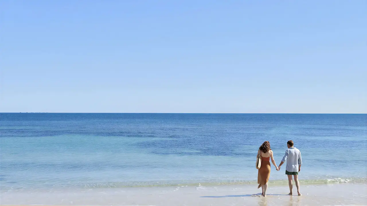 Para na plaży w Iberostar Selection Kantaoui Bay
