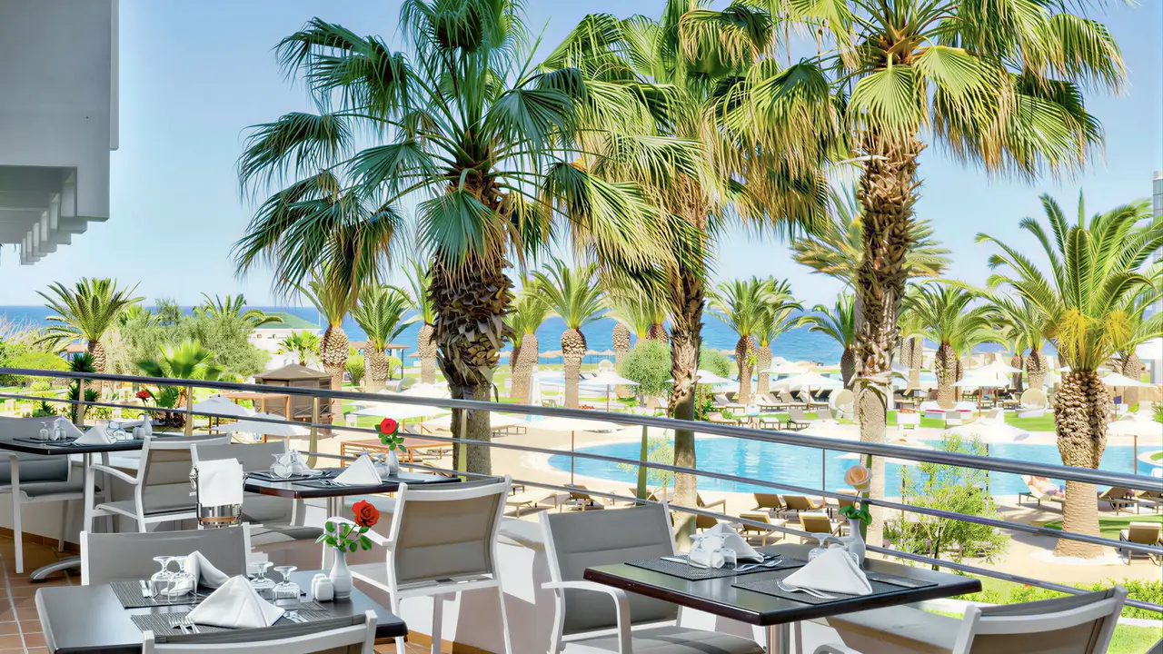 Restauracja na tarasie w Iberostar Selection Kantaoui Bay