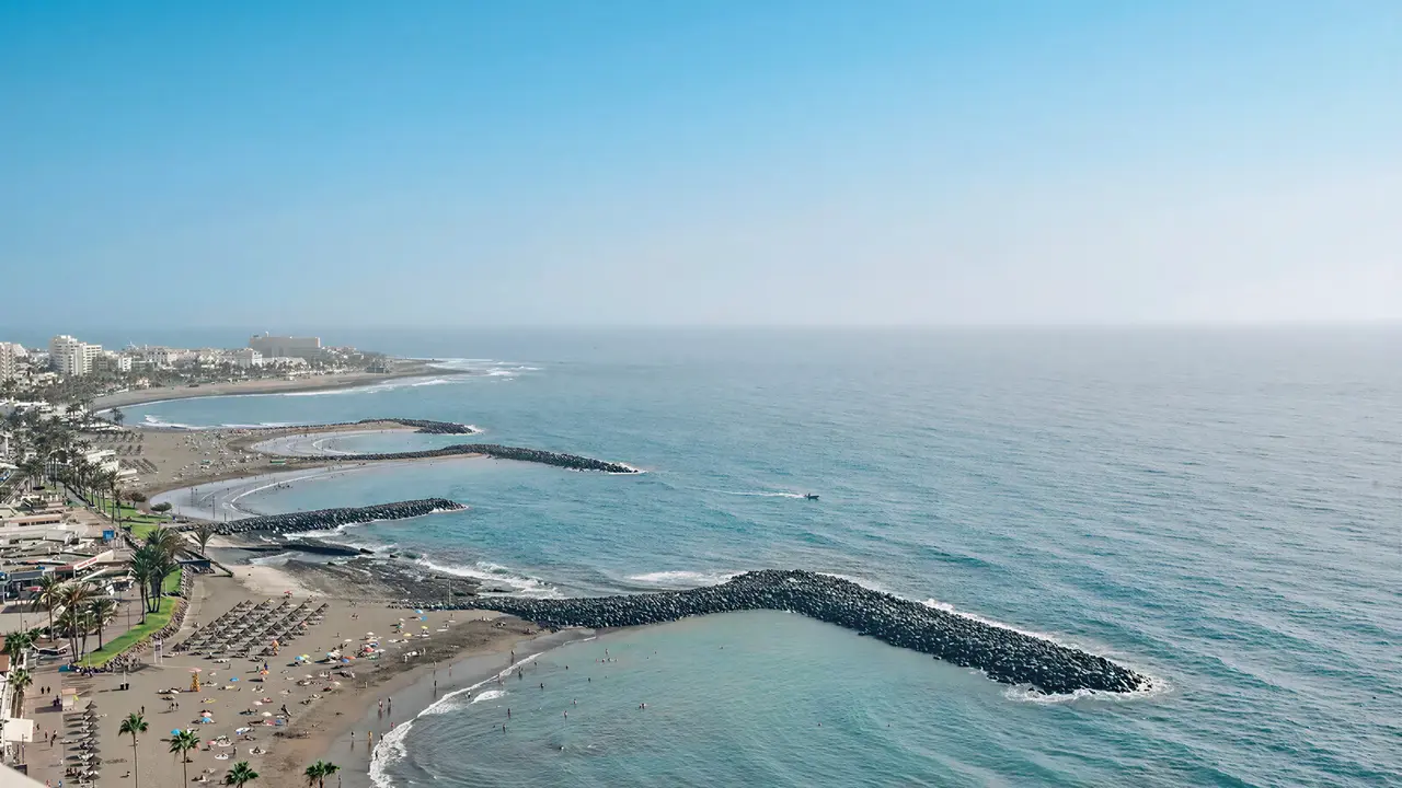 Widok na plażę przy Iberostar Waves Bouganville Playa