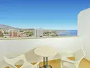 Balkon pokoju w Iberostar Waves Bouganville Playa