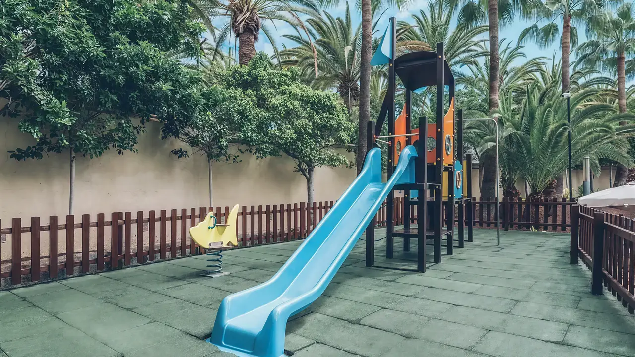 Plac zabaw dla dzieci w Iberostar Waves Las Dalias