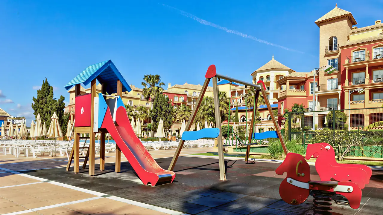 Plac zabaw dla dzieci w Iberostar Waves Malaga Playa