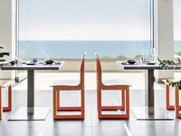 Stolik restauracyjny z widokiem w Ikos Oceania
