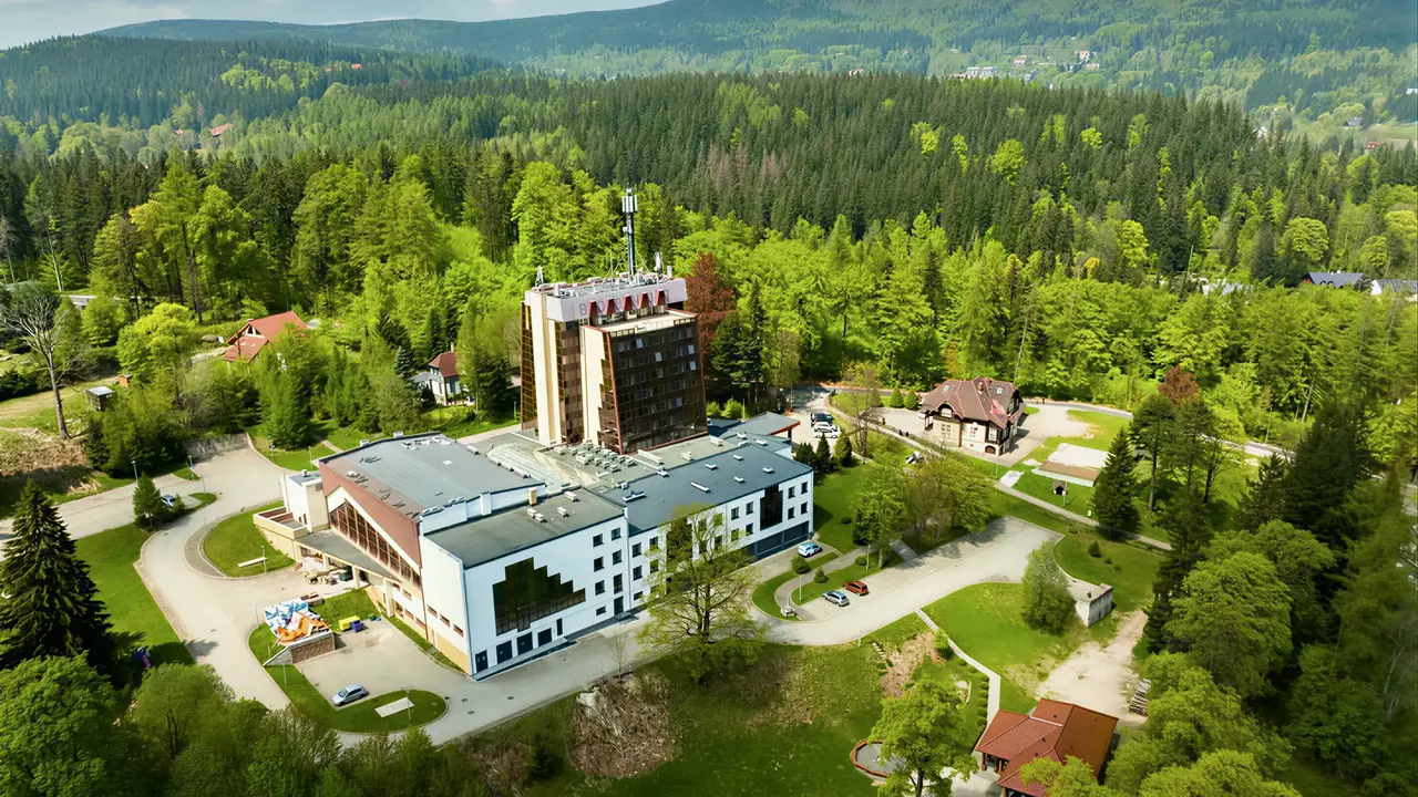 Widok z lotu ptaka na Interferie Sport Bornit