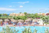 Widok na kompleks basenów w Ionian Sea & Aquapark