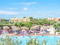 Widok na kompleks basenów w Ionian Sea & Aquapark