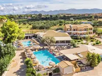 Widok z lotu ptaka na Ionian Sea & Aquapark