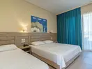Pokój z łóżkami w Ionian Sea & Aquapark