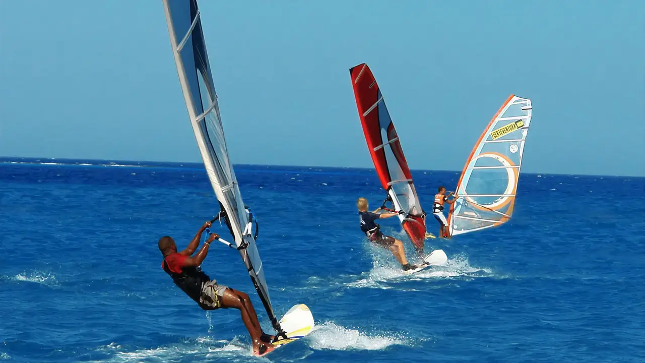 Windsurfing przy hotelu Jaz Makadi Saraya