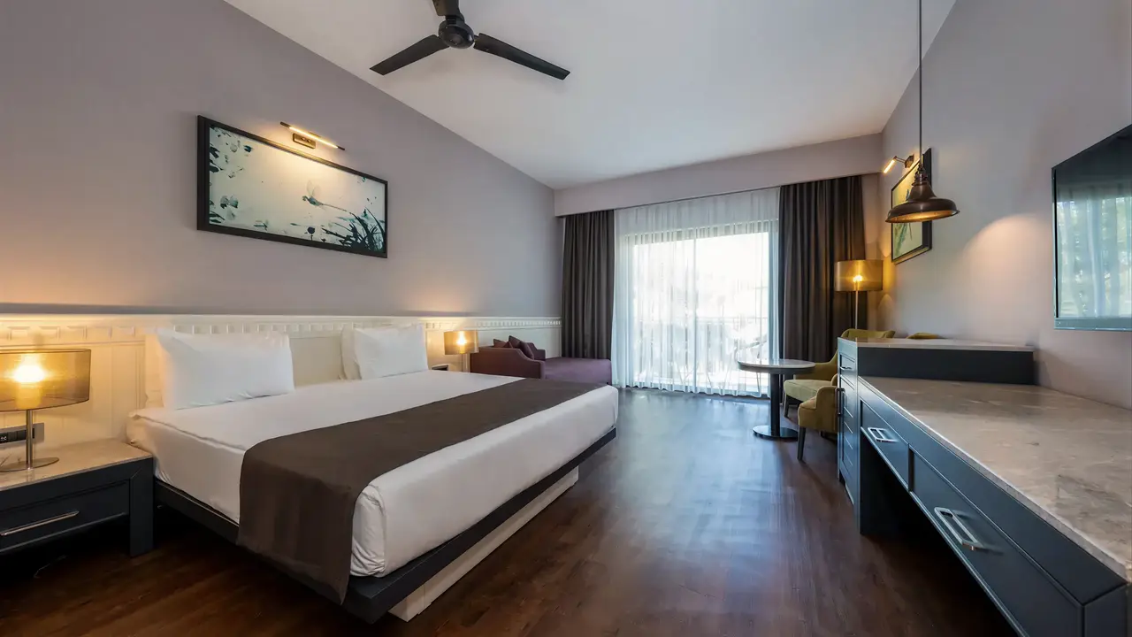 Nowoczesna sypialnia w hotelu Jiva Beach