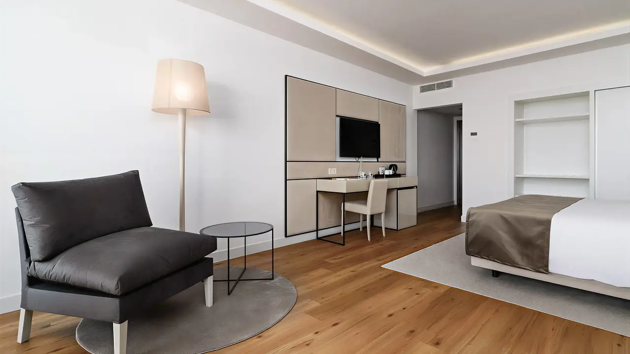 Nowoczesny pokój hotelowy w Jupiter Albufeira