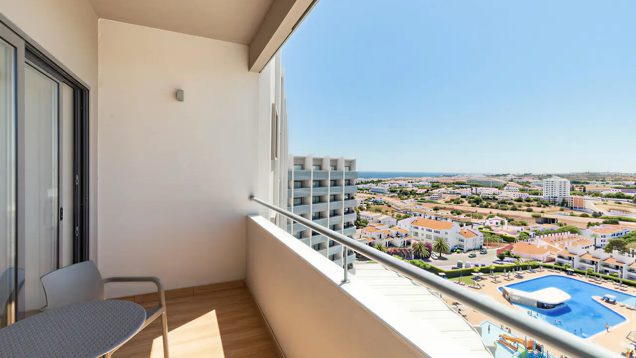 Balkon z widokiem na Jupiter Albufeira