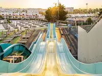 Zjeżdżalnie wodne w kompleksie Jupiter Albufeira