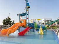 Zjeżdżalnie wodne dla dzieci w Jupiter Albufeira