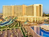 Widok na kompleks i budynki Jupiter Albufeira