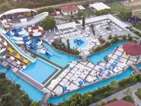 Zjeżdżalnie wodne i baseny w Kahya Resort Aqua & Spa
