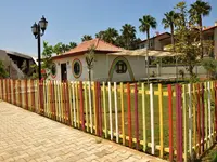 Kolorowy plac zabaw dla dzieci w Kahya Resort Aqua & Spa