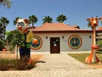 Klub dla dzieci w Kahya Resort Aqua & Spa z figurkami