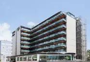 Nowoczesna fasada budynku Kaktus Playa