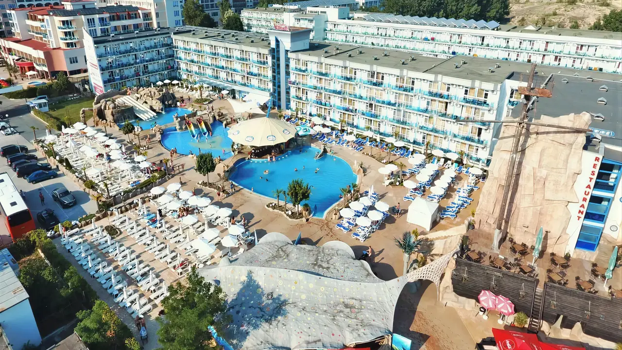 Widok z lotu ptaka na kompleks Kotva