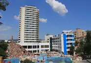 Widok na budynki i baseny w Kuban Resort & AquaPark