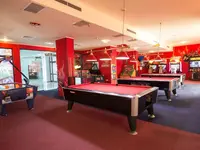 Sala gier z bilardem w Kuban Resort & AquaPark