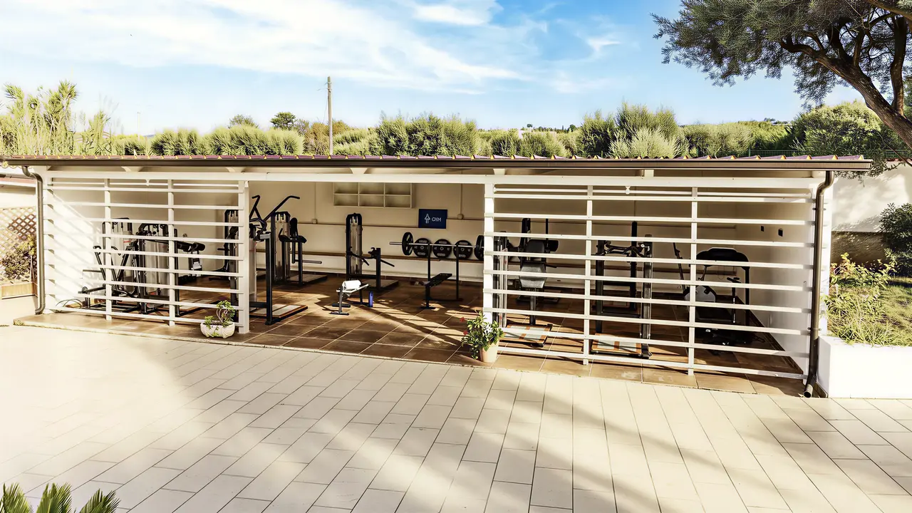 Siłownia na świeżym powietrzu w La Conchiglia Suites & Spa