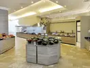 Bufet z jedzeniem w Ladonia Hotels Adakule