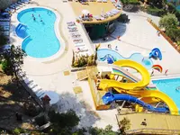 Zjeżdżalnie wodne w hotelu Ladonia Hotels Adakule