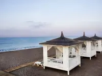 Altany plażowe przy Lara Barut Collection
