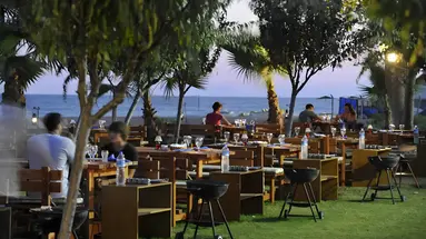 Restauracja w ogrodzie hotelu Lara Barut Collection