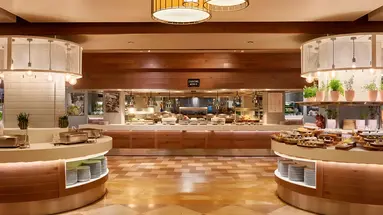 Bufet w restauracji hotelu Lara Barut Collection