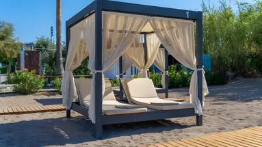 Altany plażowe przy Lara Barut Collection