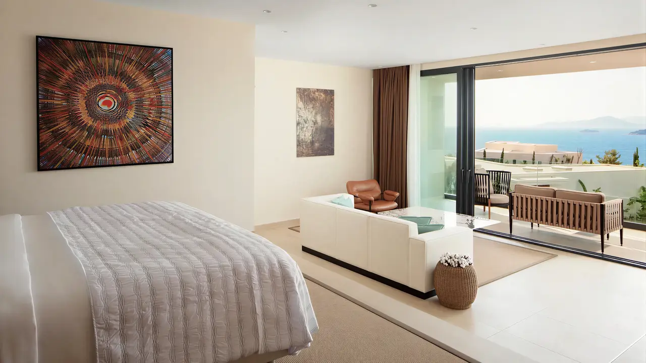 Nowoczesna sypialnia z widokiem w Le Meridien Bodrum Beach Resort (ex Lux Bodrum )
