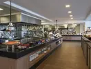 Bufet z jedzeniem w Le Meridien Bodrum Beach Resort (ex Lux Bodrum )