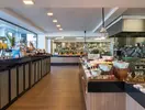 Bufet z jedzeniem w Le Meridien Bodrum Beach Resort (ex Lux Bodrum )