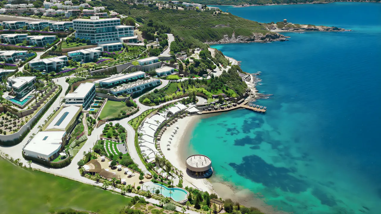 Widok z lotu ptaka na Le Meridien Bodrum Beach Resort (ex Lux Bodrum )