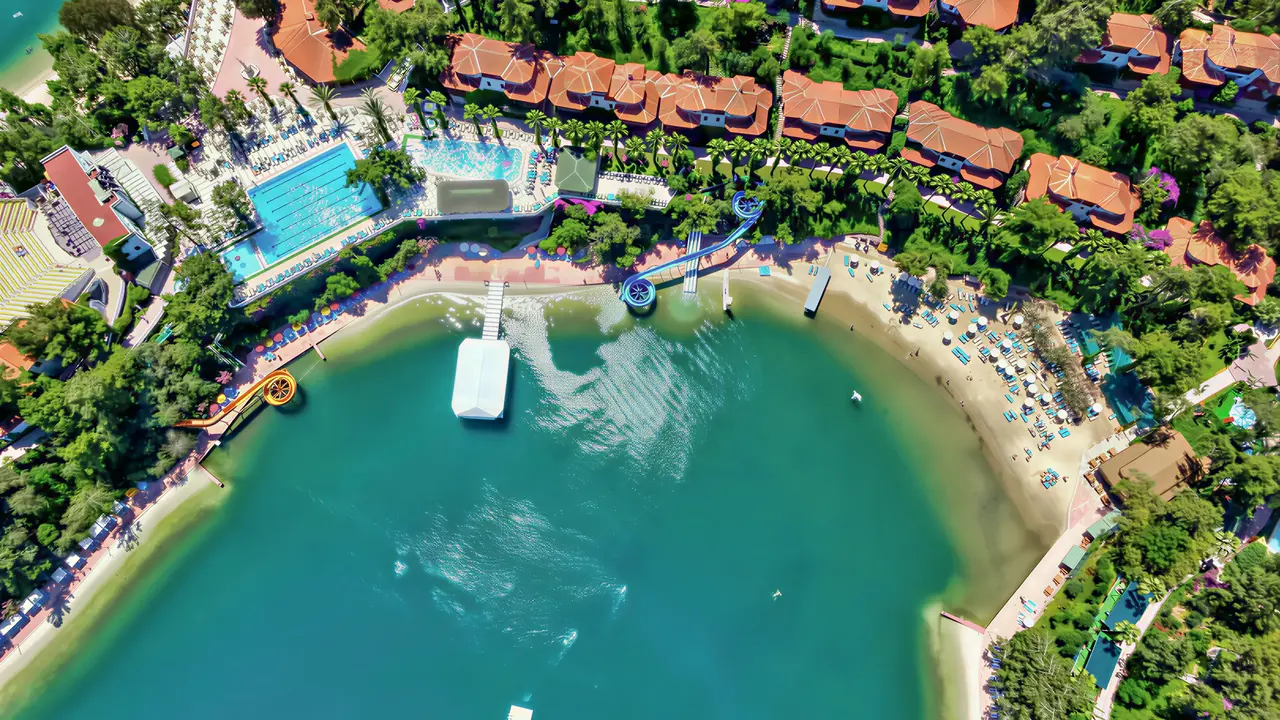 Widok z lotu ptaka na Letoonia Club