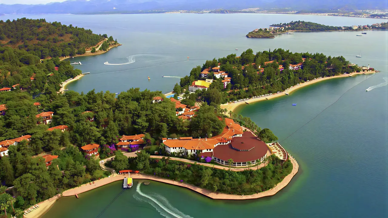 Widok z lotu ptaka na kompleks Letoonia Club
