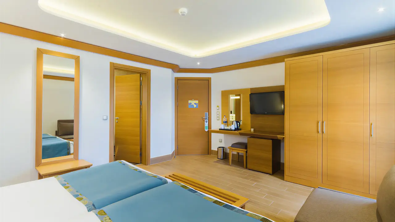 Wnętrze pokoju hotelowego w Letoonia Club