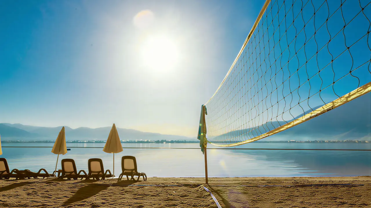 Siatkówka plażowa na plaży w Letoonia Club