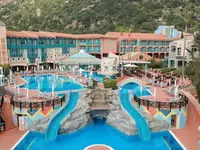 Widok na kompleks budynków i baseny Liberty Lykia Adults Only